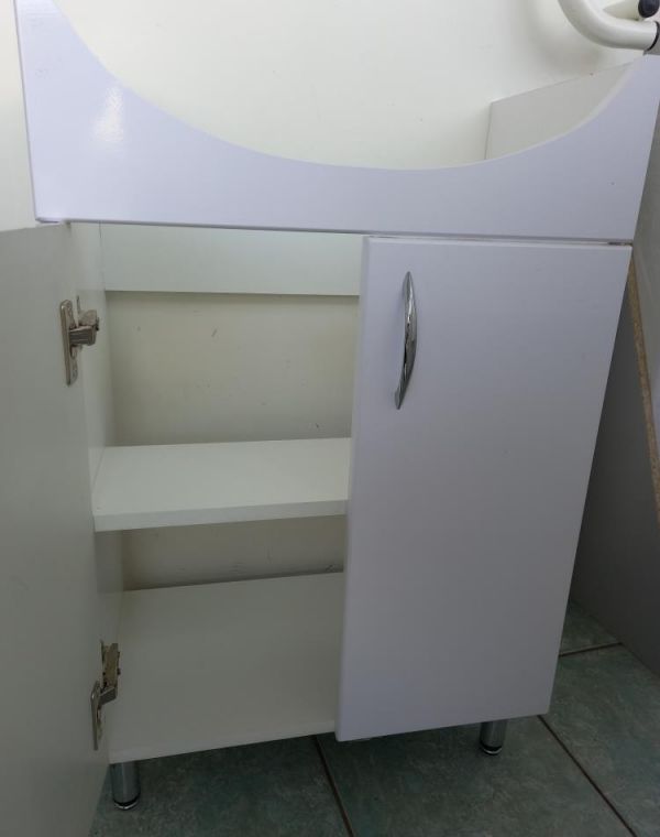 тумба Уют 550 с раковиной, 1 полка, белая